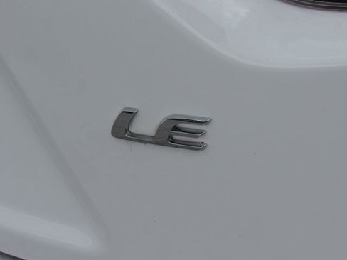 Used 2024 Toyota Corolla LE FWD image 12