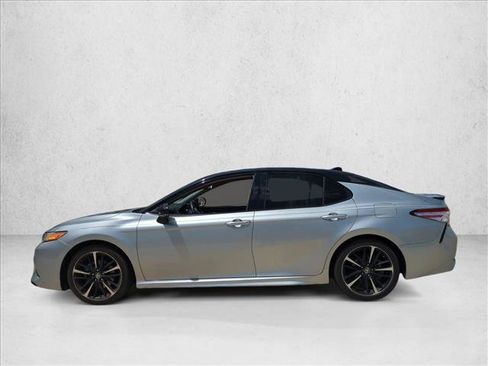 Certified 2020 Toyota Camry XSE FWD image 8