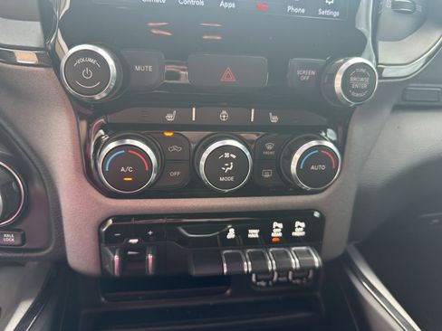 Used 2020 RAM 1500 Big Horn w/ Built-to-serve Edition AWD/4WD image 24