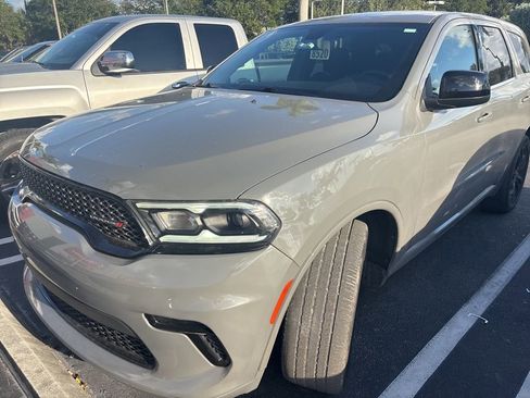 Used 2022 Dodge Durango SXT w/ Blacktop Package image 4