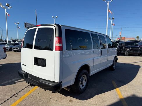 Used 2017 Chevrolet Express 2500 LS image 6