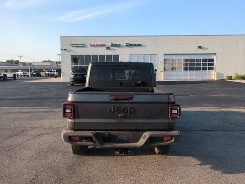 Used 2024 Jeep Gladiator Sport AWD/4WD image 6