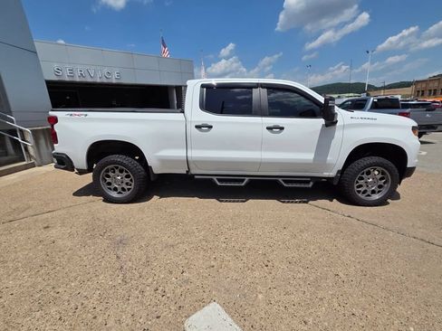 Used 2023 Chevrolet Silverado 1500 W/T w/ WT Value Package AWD/4WD image 8