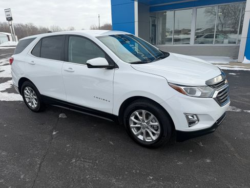 Used 2021 Chevrolet Equinox LT image 3