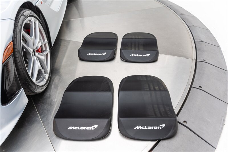Used 2024 McLaren 750S Spider RWD image 60