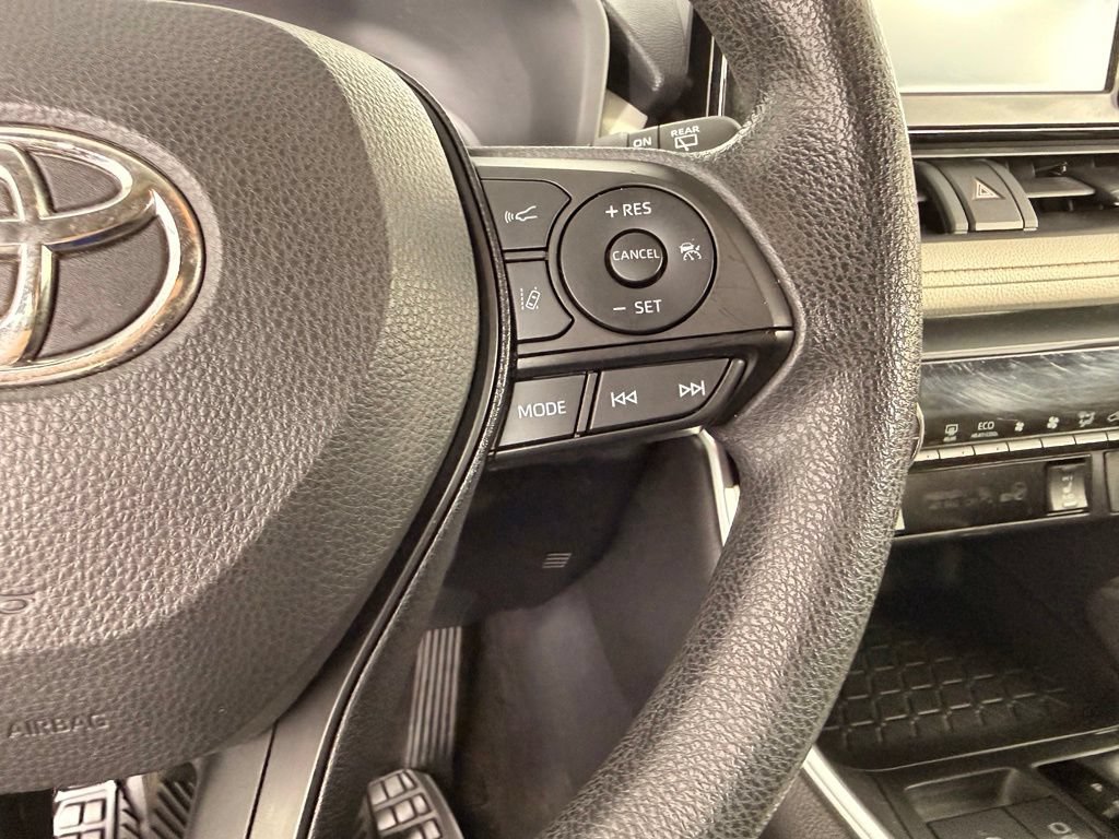 Used 2019 Toyota RAV4 XLE w/ Convenience Package AWD/4WD image 22