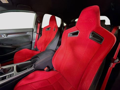Used 2025 Honda Civic Type R image 13
