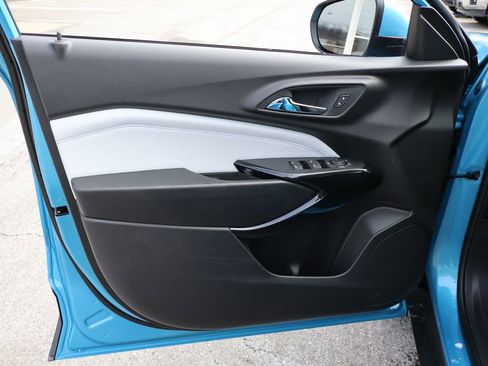 New 2026 Chevrolet Trax LT w/ Driver Confidence Package image 6