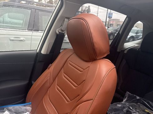 Used 2024 Subaru Forester Premium image 13