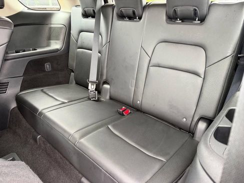 Used 2025 Nissan Pathfinder SL w/ SL Premium Package AWD/4WD image 12
