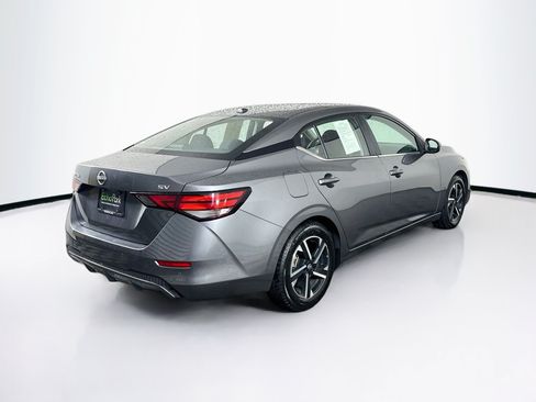 Used 2024 Nissan Sentra SV FWD image 9