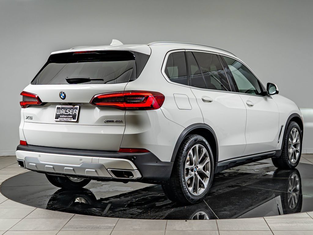 Used 2021 BMW X5 xDrive40i w/ Convenience Package AWD/4WD image 5