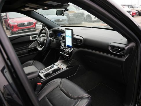 Used 2022 Ford Explorer ST w/ Equipment Group 401A image 22