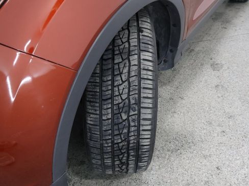 Used 2016 Ford Escape Titanium image 4