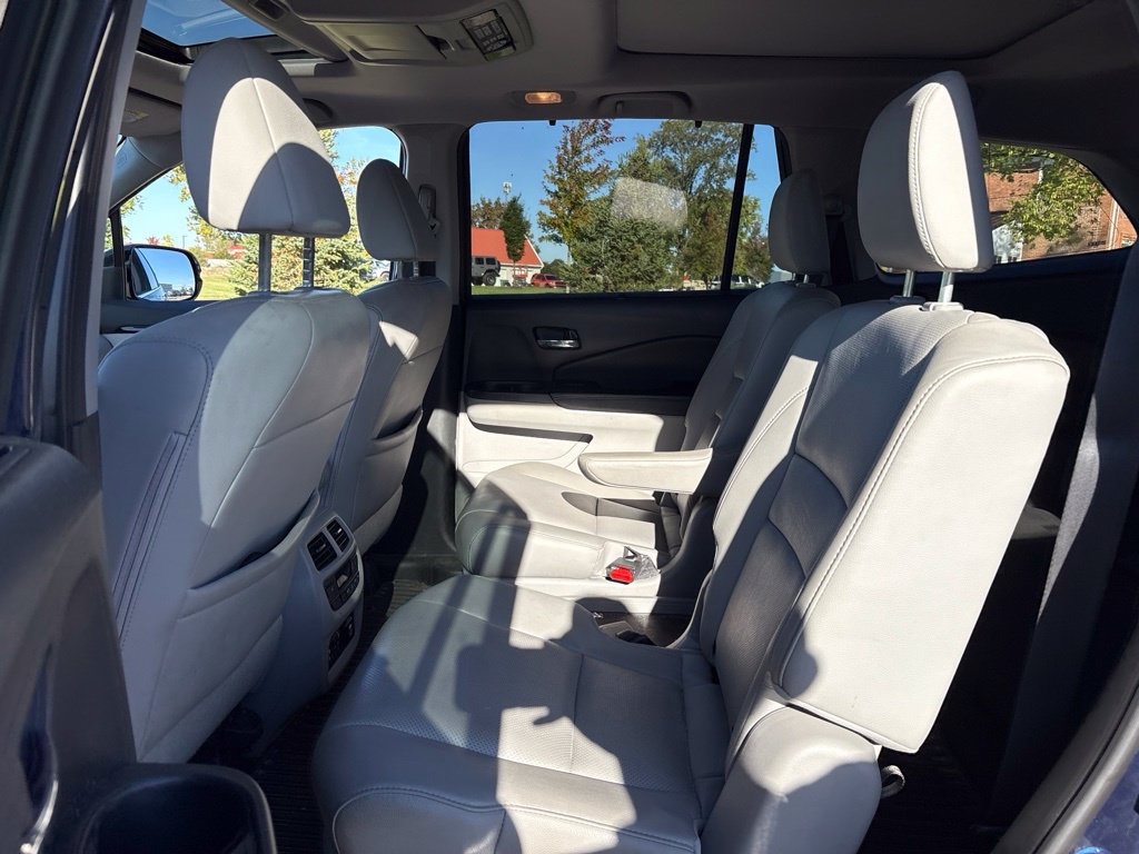 Used 2016 Honda Pilot Elite image 14