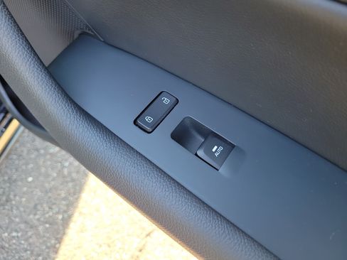 Used 2018 Hyundai Sonata Limited FWD image 11