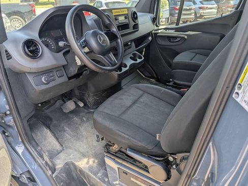 Used 2019 Mercedes-Benz Sprinter 170 image 13