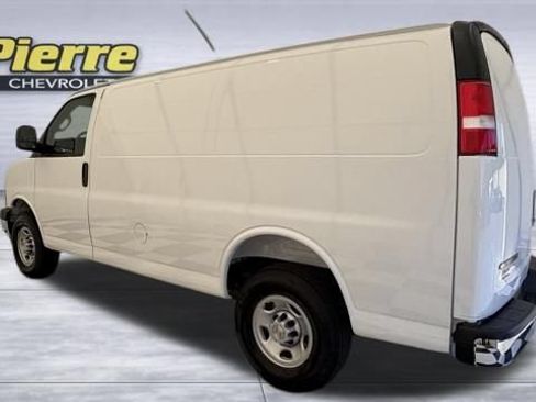 New 2026 Chevrolet Express 2500 RWD image 2