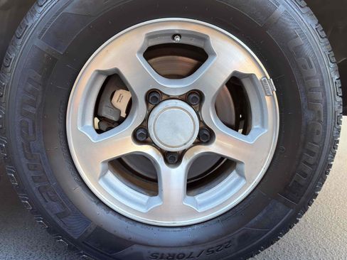 Used 2003 Chevrolet Tracker ZR2 image 20