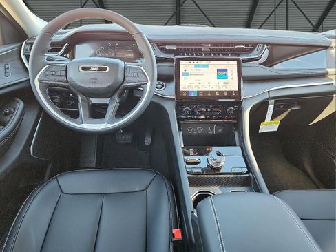 New 2024 Jeep Grand Cherokee Limited 4xe image 6