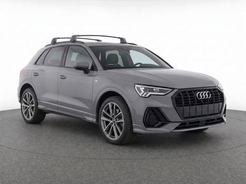 Used 2024 Audi Q3 2.0T Premium AWD/4WD image 2