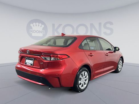 Used 2021 Toyota Corolla LE image 5