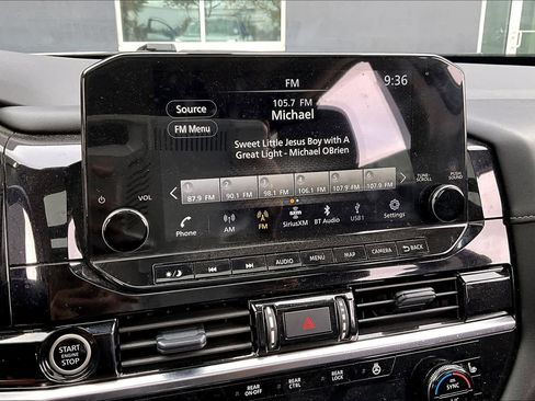 Used 2024 Nissan Pathfinder SL w/ SL Premium Package image 29