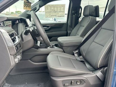 New 2026 GMC Yukon Elevation w/ Elevation Premium Package AWD/4WD image 19