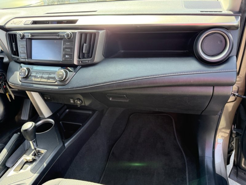 Used 2015 Toyota RAV4 XLE FWD image 23
