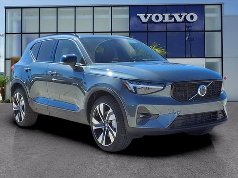 New 2026 Volvo XC40 B5 Ultra w/ Protection Package Premier image 1