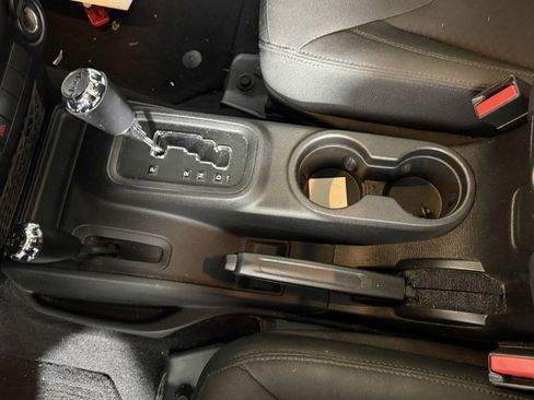 Used 2015 Jeep Wrangler Unlimited Sport w/ Quick Order Package 24S image 22