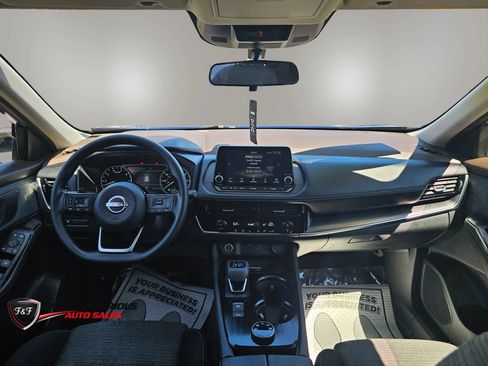 Used 2022 Nissan Rogue SV AWD/4WD image 15