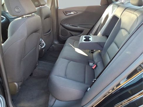 Used 2024 Chevrolet Malibu LT image 25