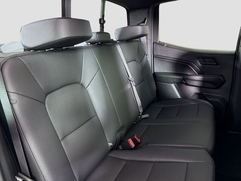 New 2026 Chevrolet Colorado Trail Boss w/ Off-Road Front Bumper Package image 26