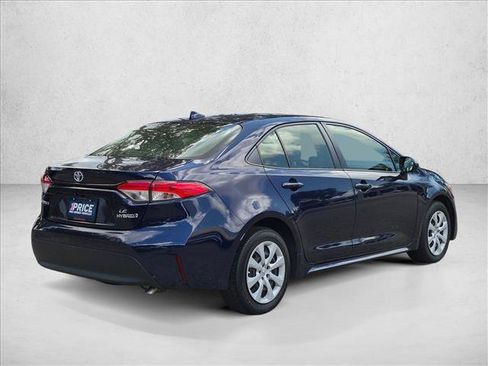 Used 2023 Toyota Corolla LE FWD image 5