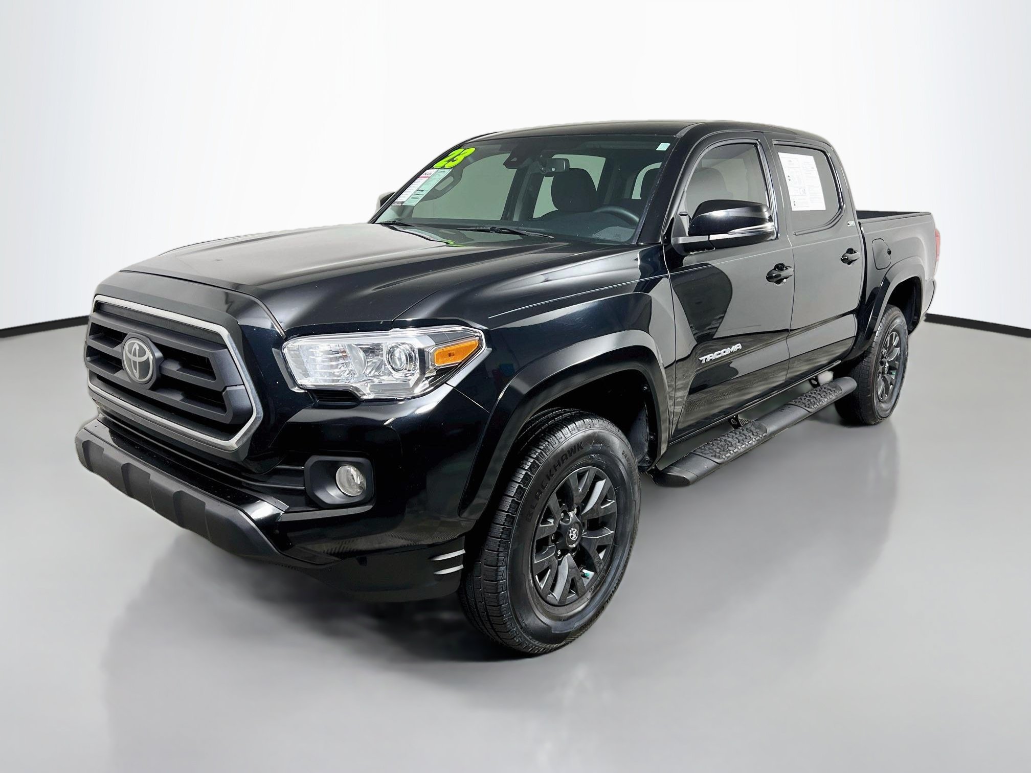Used 2023 Toyota Tacoma SR5 w/ Technology Package RWD image 10