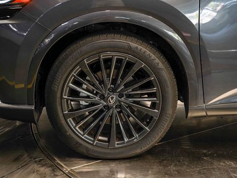 Used 2026 Lexus RX 450h AWD image 9