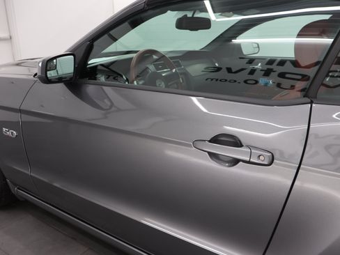 Used 2014 Ford Mustang GT Premium RWD image 30