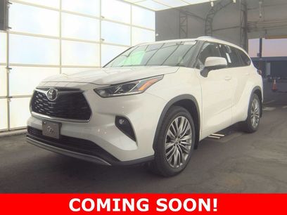 Used 2021 Toyota Highlander Platinum