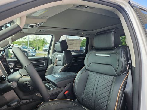 New 2026 RAM 1500 Tungsten w/ Trailer Tow Group AWD/4WD image 19