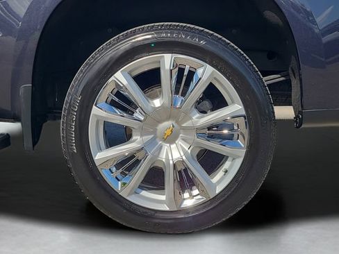 Used 2024 Chevrolet Silverado 1500 High Country w/ High Country Premium Package AWD/4WD image 31