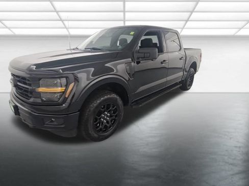 Used 2024 Ford F150 XLT w/ XLT Black Appearance Package AWD/4WD image 4
