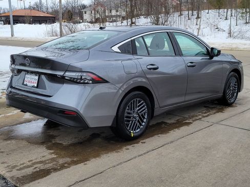 New 2026 Nissan Sentra SV w/ SV Convenience Package FWD image 3