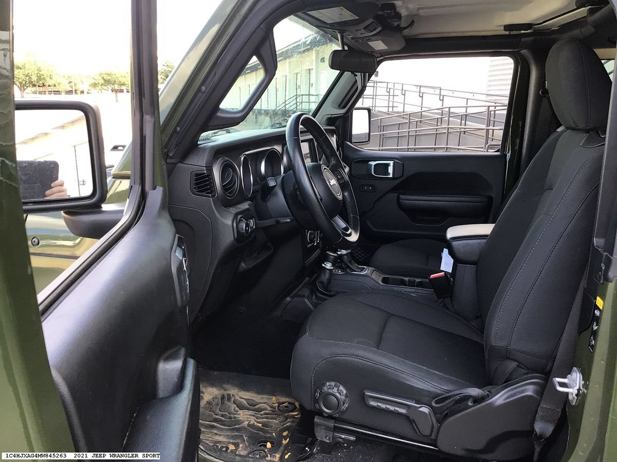Used 2021 Jeep Wrangler Sport AWD/4WD image 8