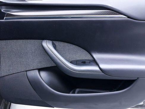 Used 2022 Tesla Model S Plaid image 30