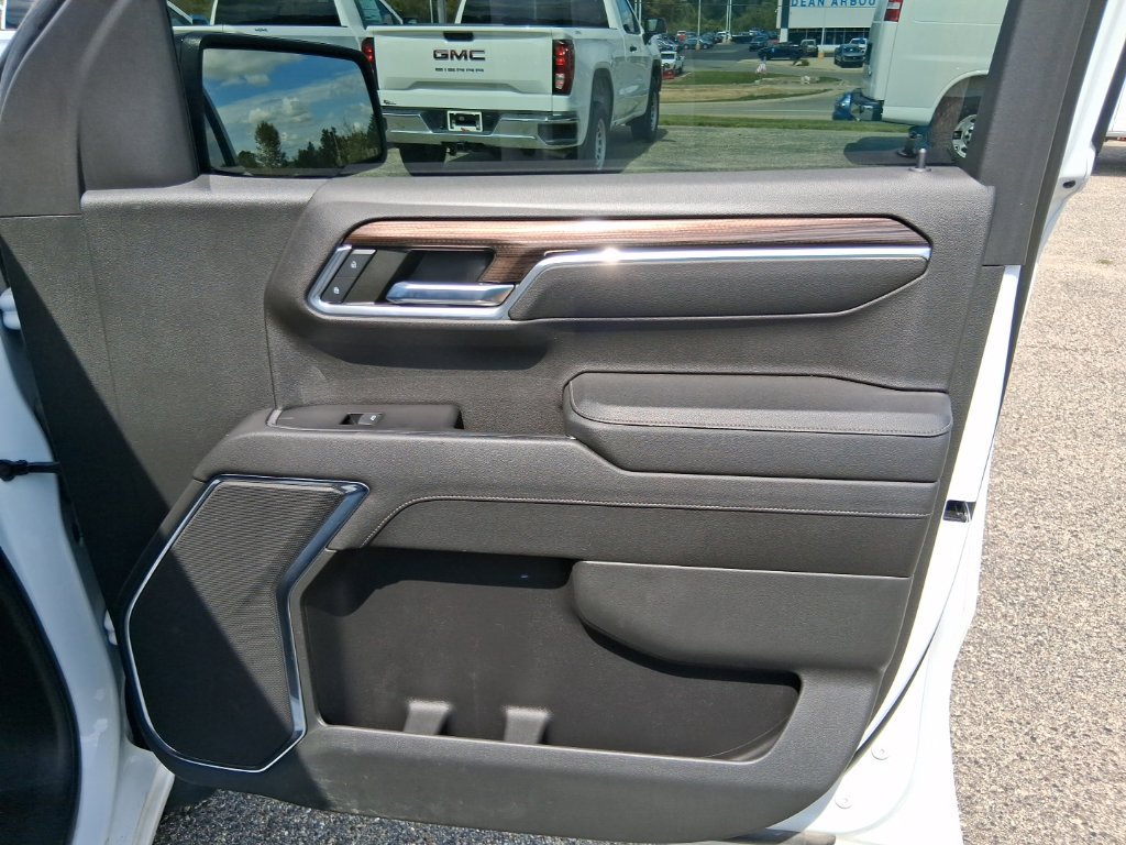 Used 2023 Chevrolet Silverado 1500 LT Trail Boss AWD/4WD image 14