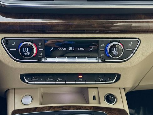 Used 2018 Audi Q5 2.0T Premium Plus w/ Premium Plus Package AWD/4WD image 19