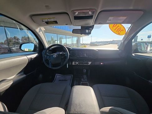 Used 2023 Toyota Tacoma SR AWD/4WD image 15