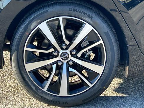 Used 2023 Nissan Maxima SV w/ Floor Mat Group image 7