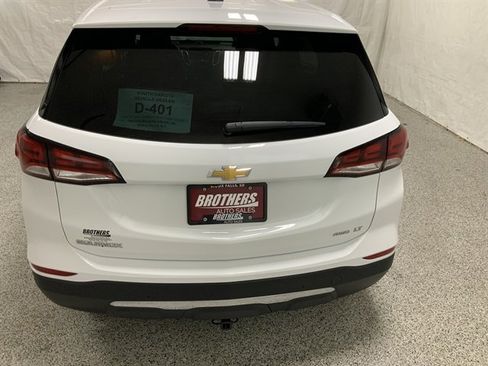 Used 2023 Chevrolet Equinox LT w/ LPO, Floor Liner Package image 6